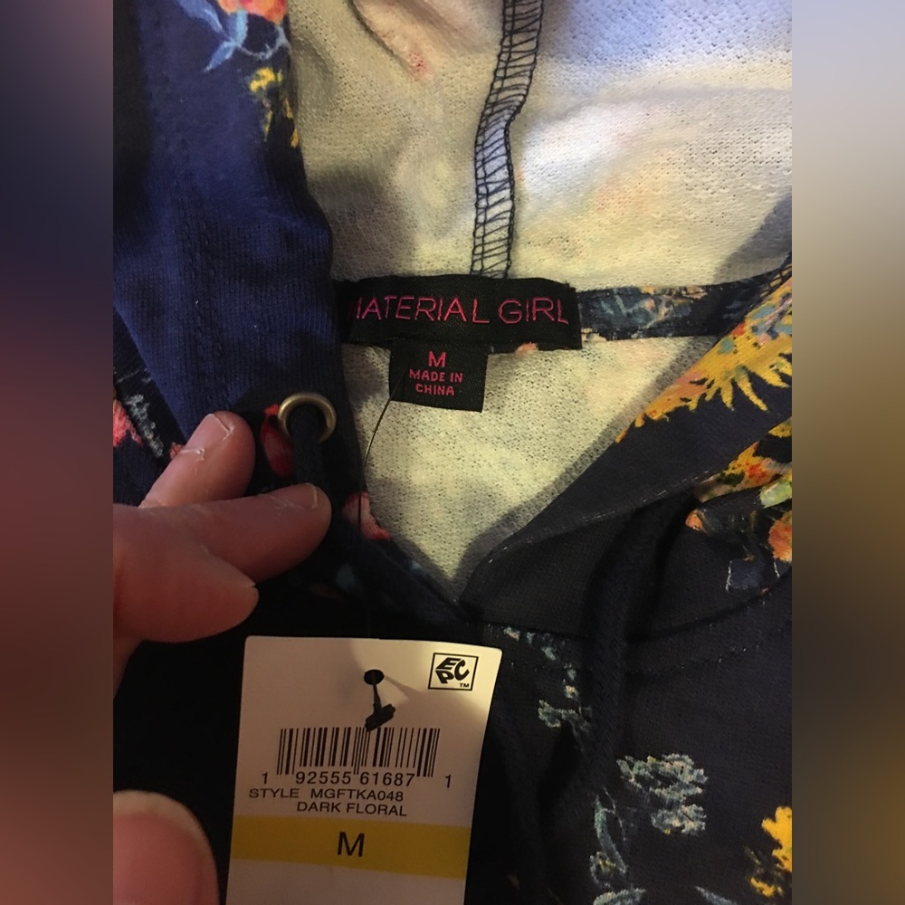 Material Girl Juniors Medium Cropped Hoodie Dark Floral